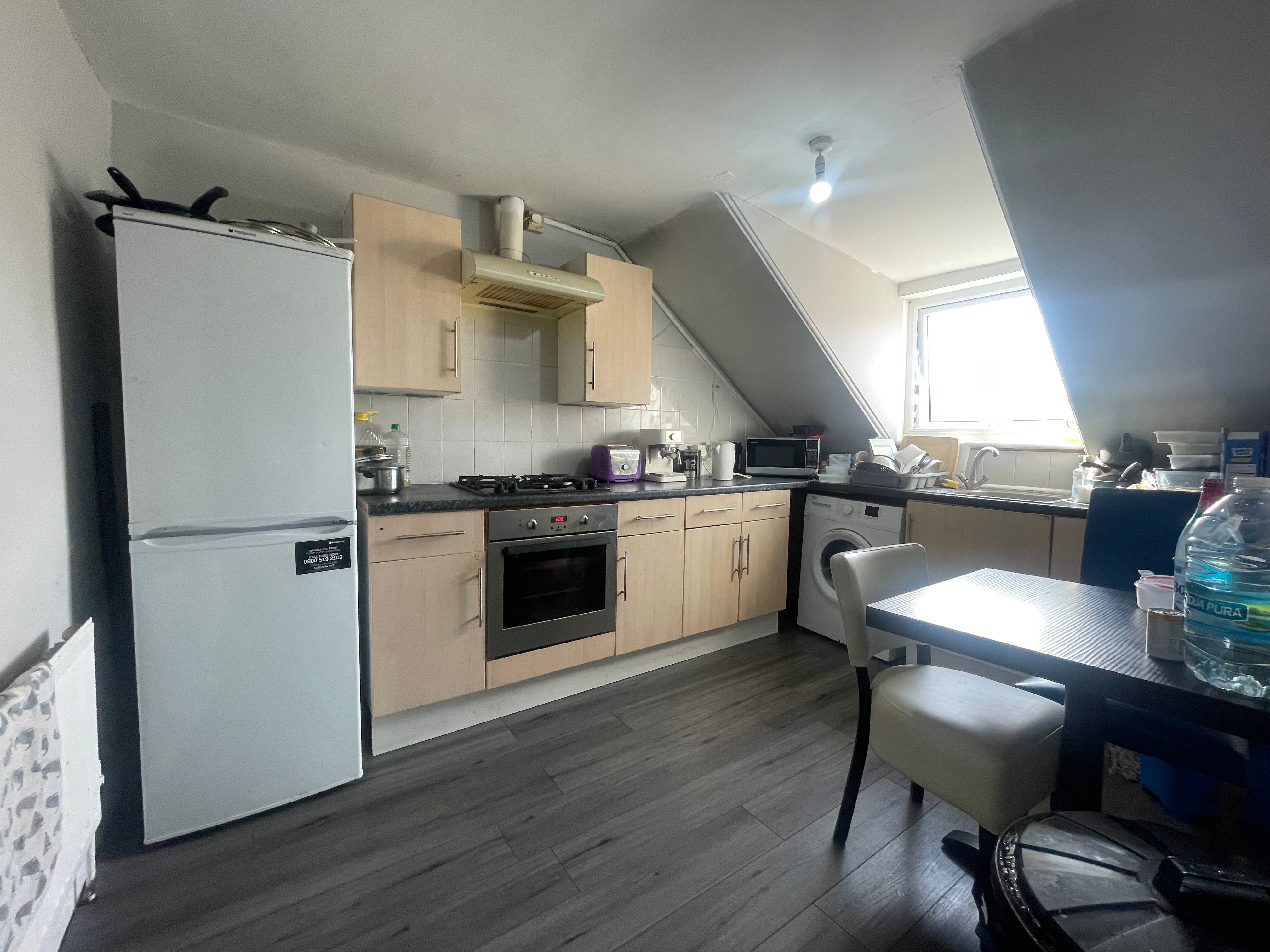 Room Hamilton Road in Felixstowe