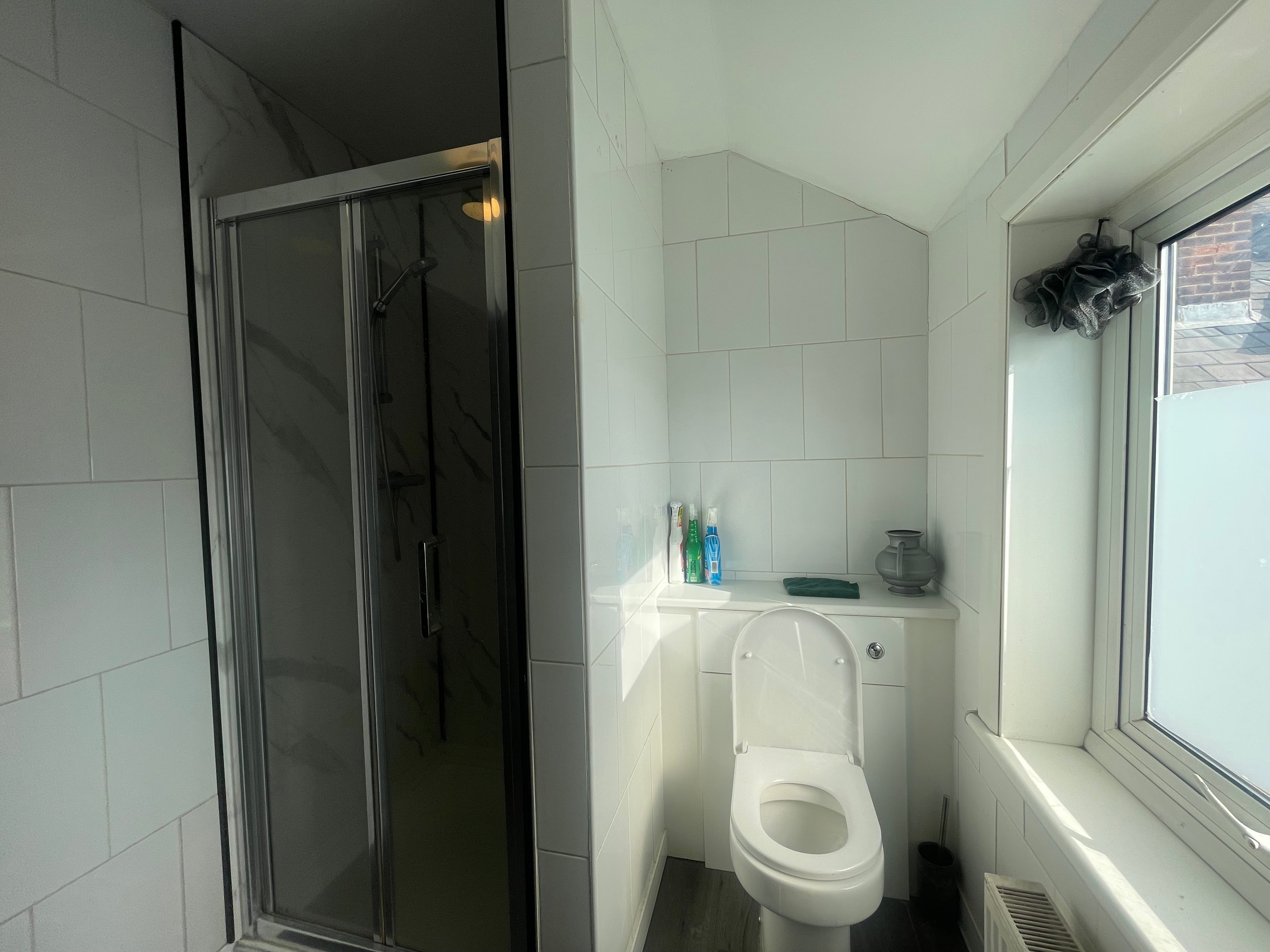 Room Hamilton Road in Felixstowe