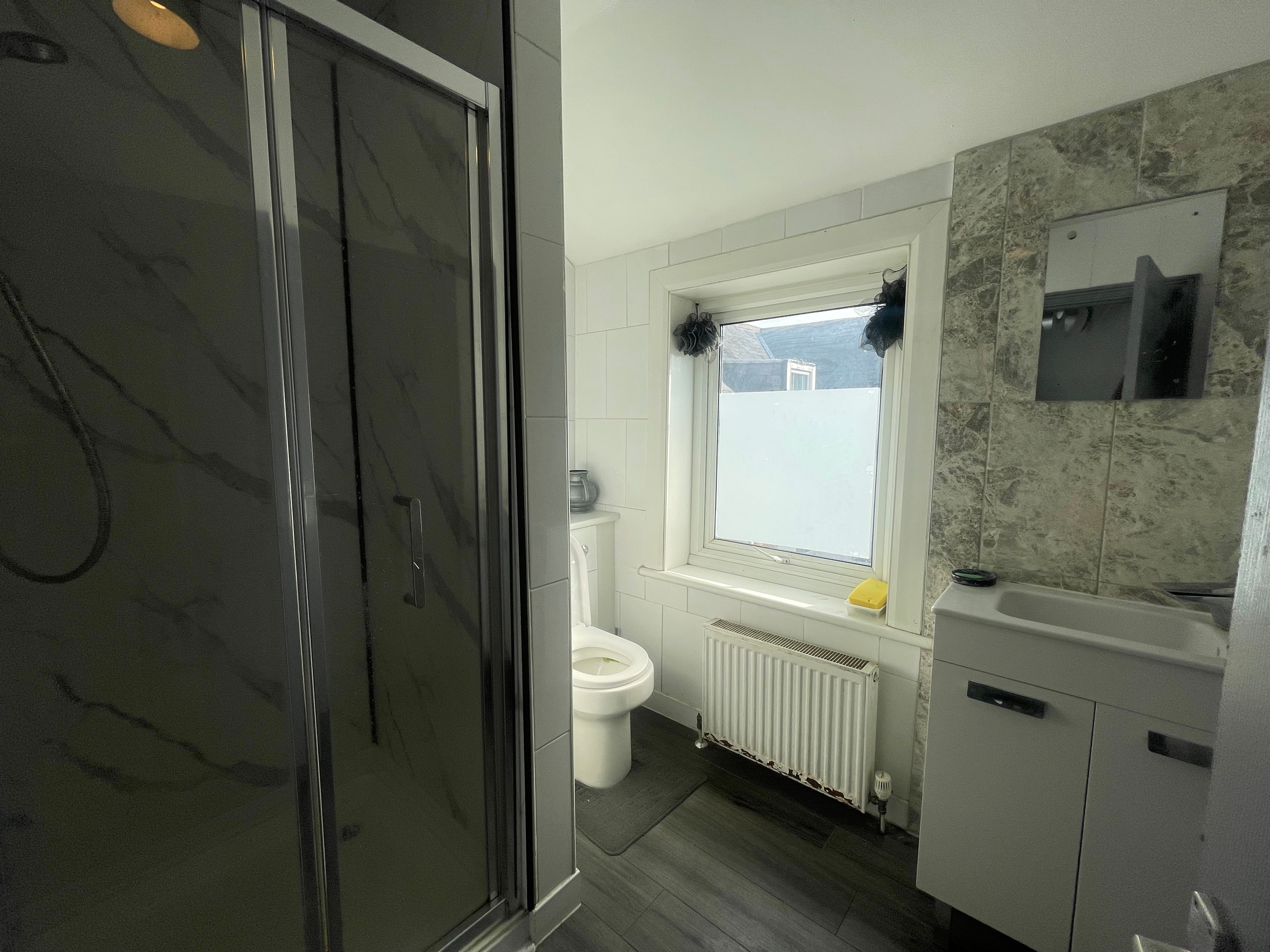 Room Hamilton Road in Felixstowe