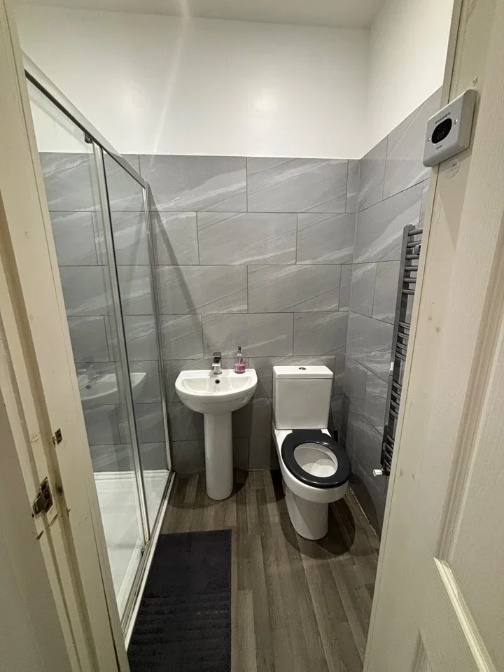 Room Piermont Road in Greater London