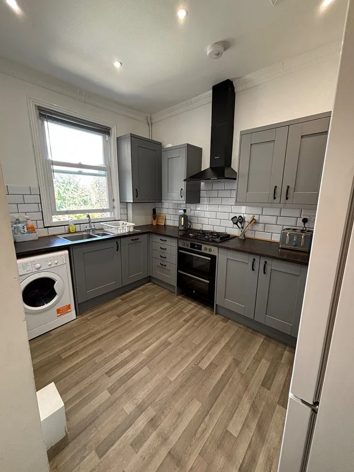 Room Piermont Road in Greater London