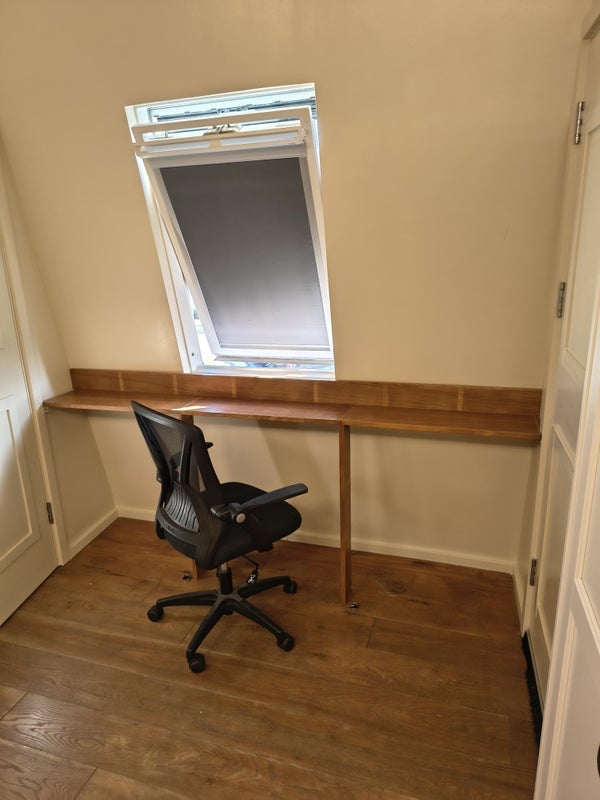 Room Broughton Road in Greater London