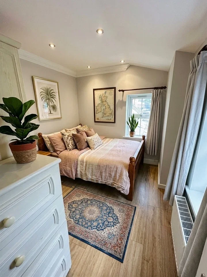 Room Stockwell Road in Greater London