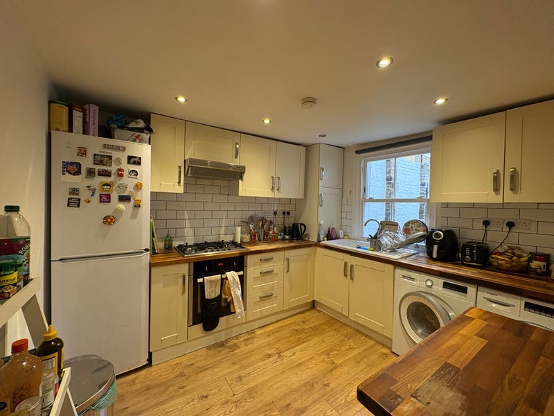 Room Glyn Road in Greater London