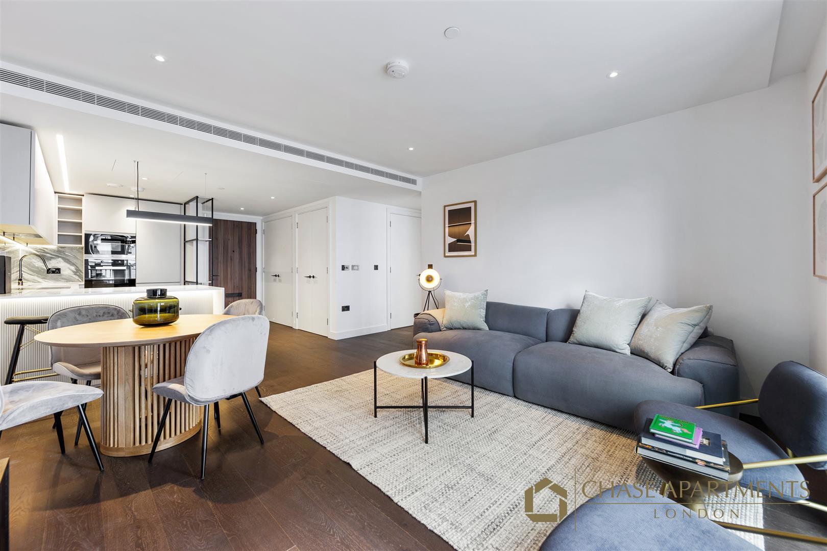 Flat Fountains Crescent in Greater London