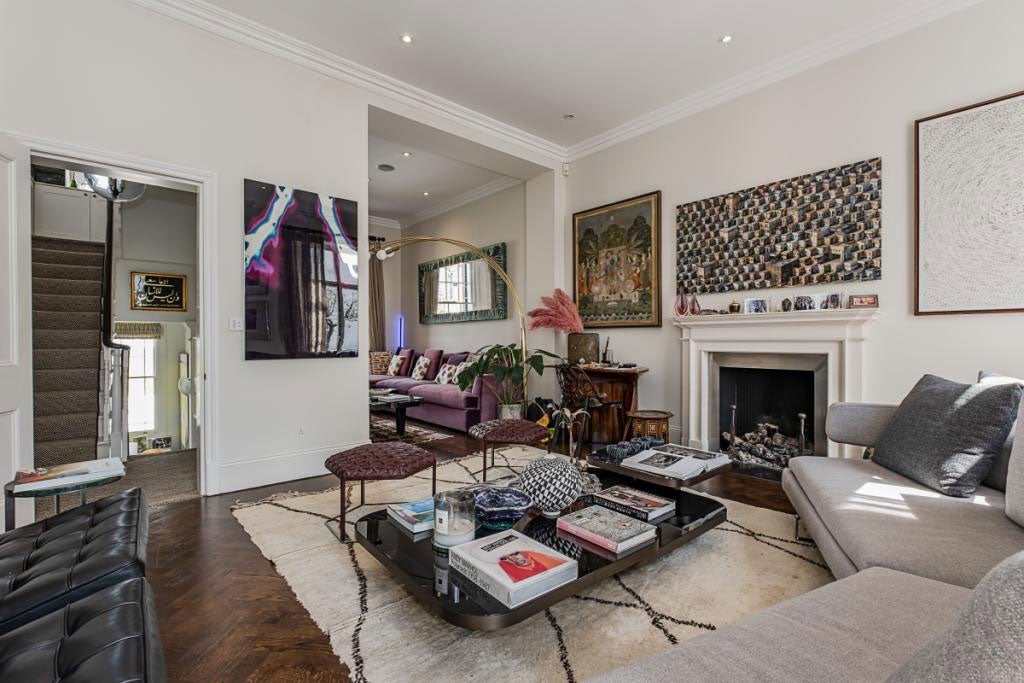 Flat Knightsbridge in Greater London