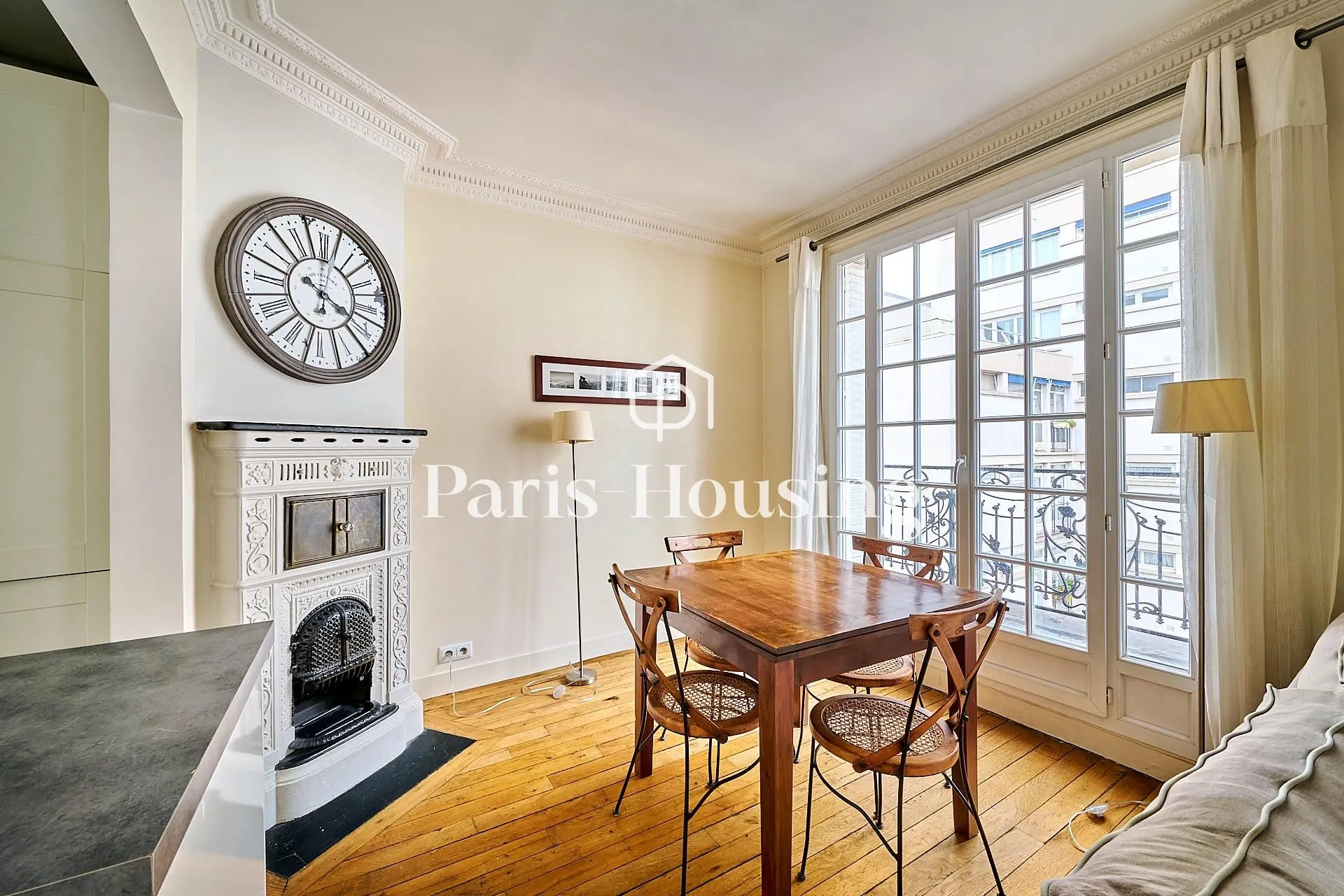 Appartement Rue des Bergers à Paris