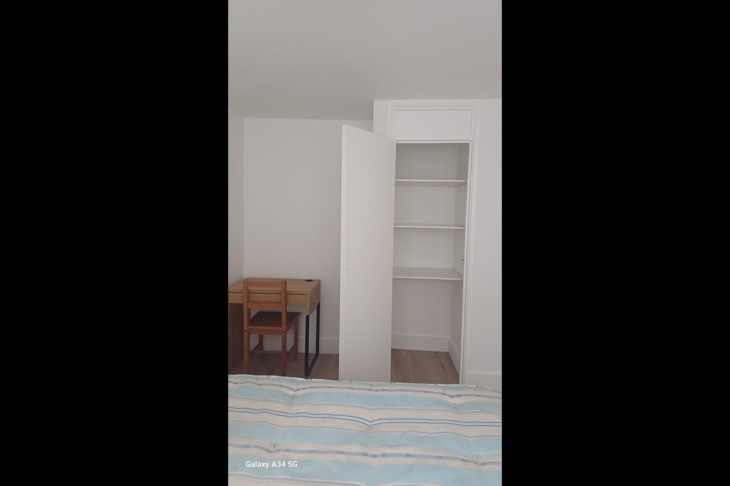 Room Warltersville Mansions in Greater London