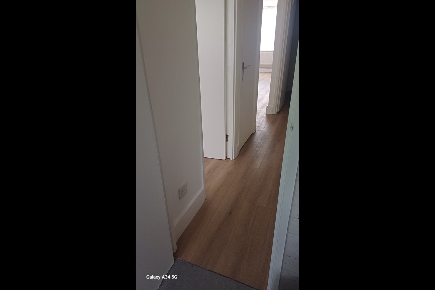 Room Warltersville Mansions in Greater London