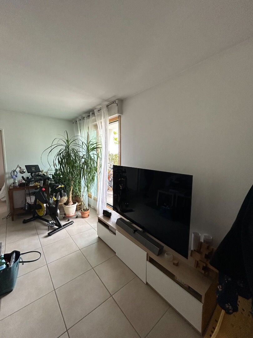 Flat Rue Clément Michut in Villeurbanne