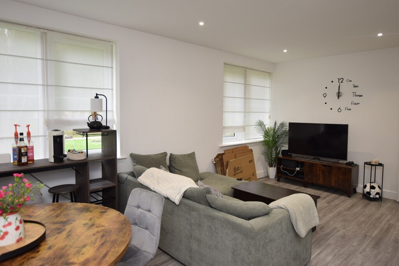 Flat Ambury Road South in Huntingdonshire