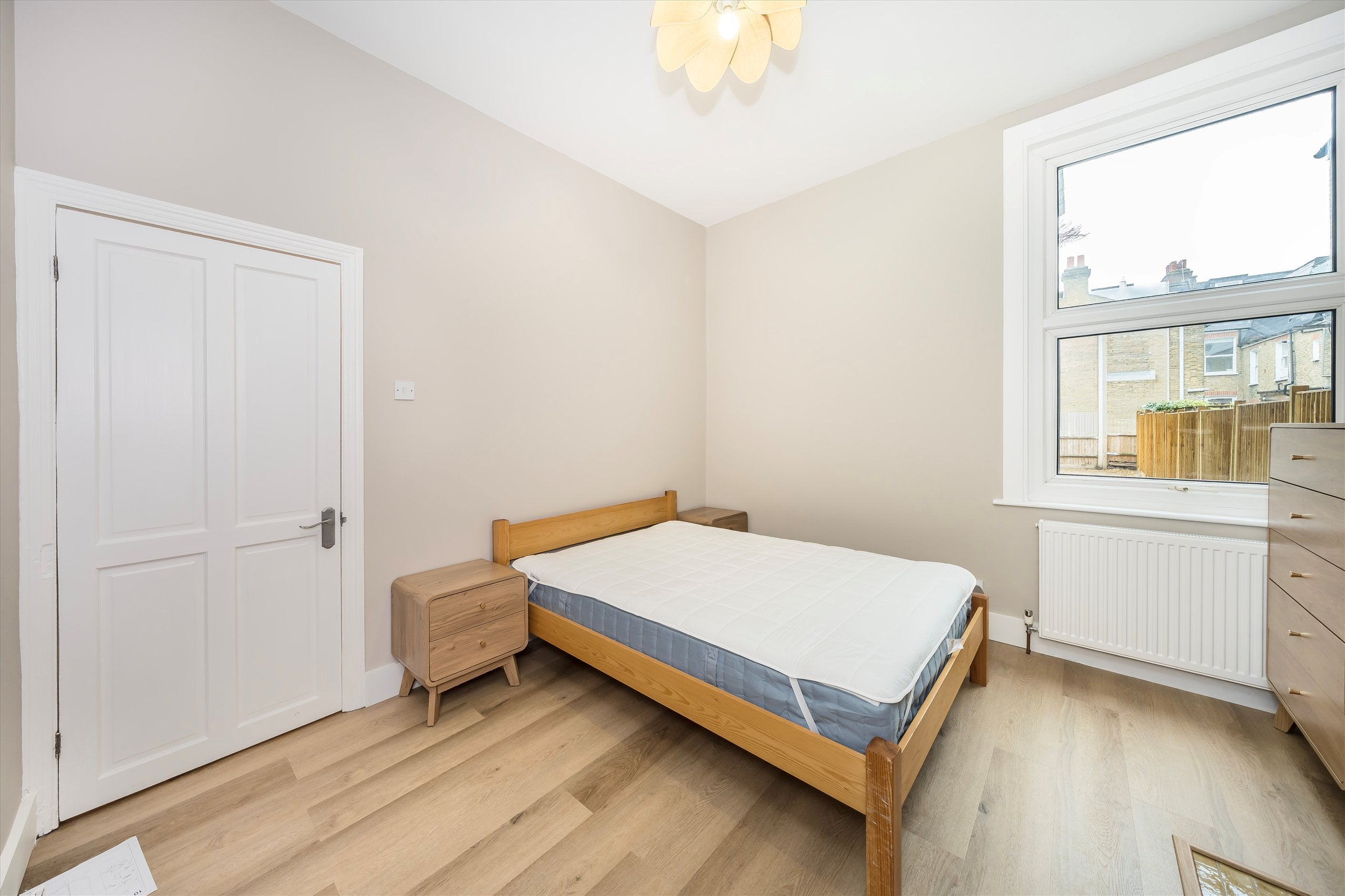 Flat Loubet Street in Greater London