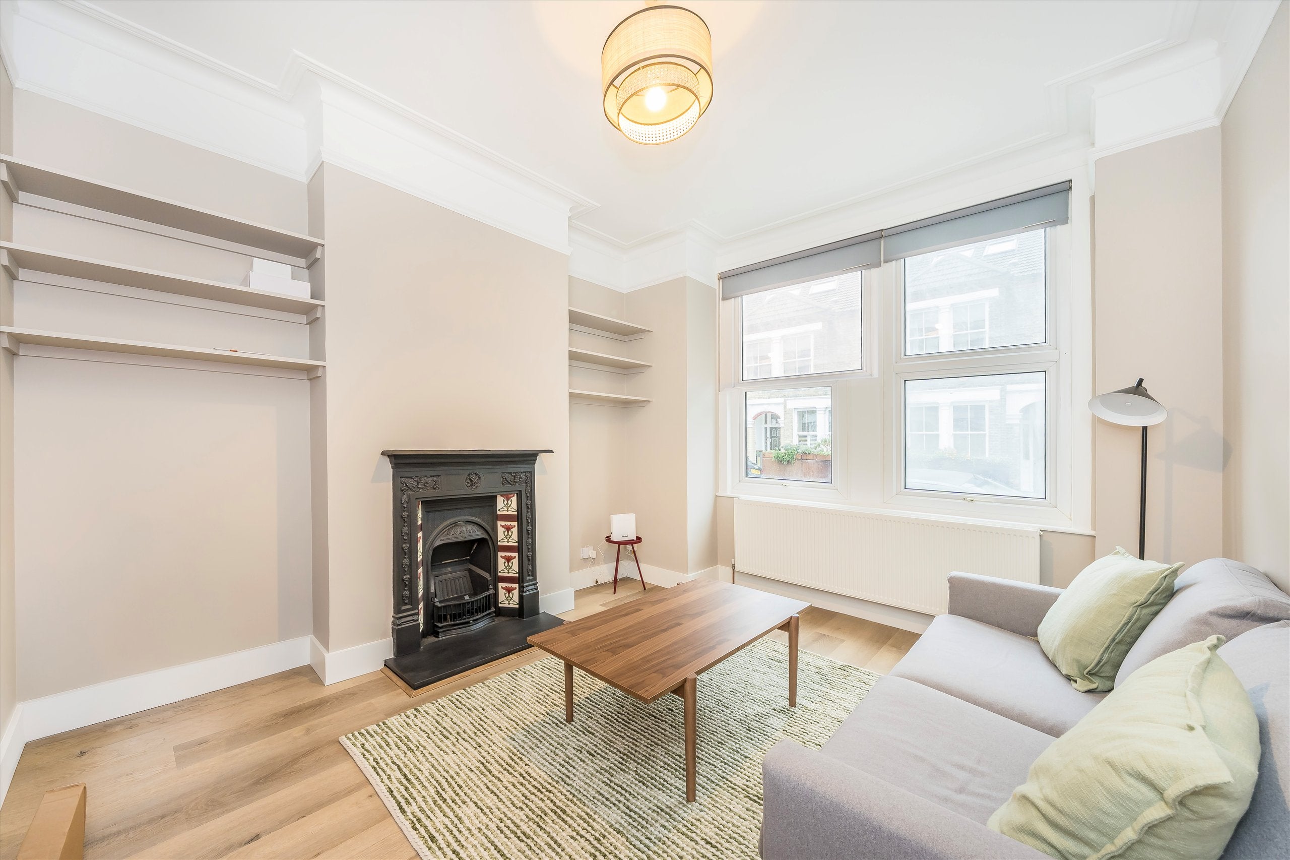 Flat Loubet Street in Greater London