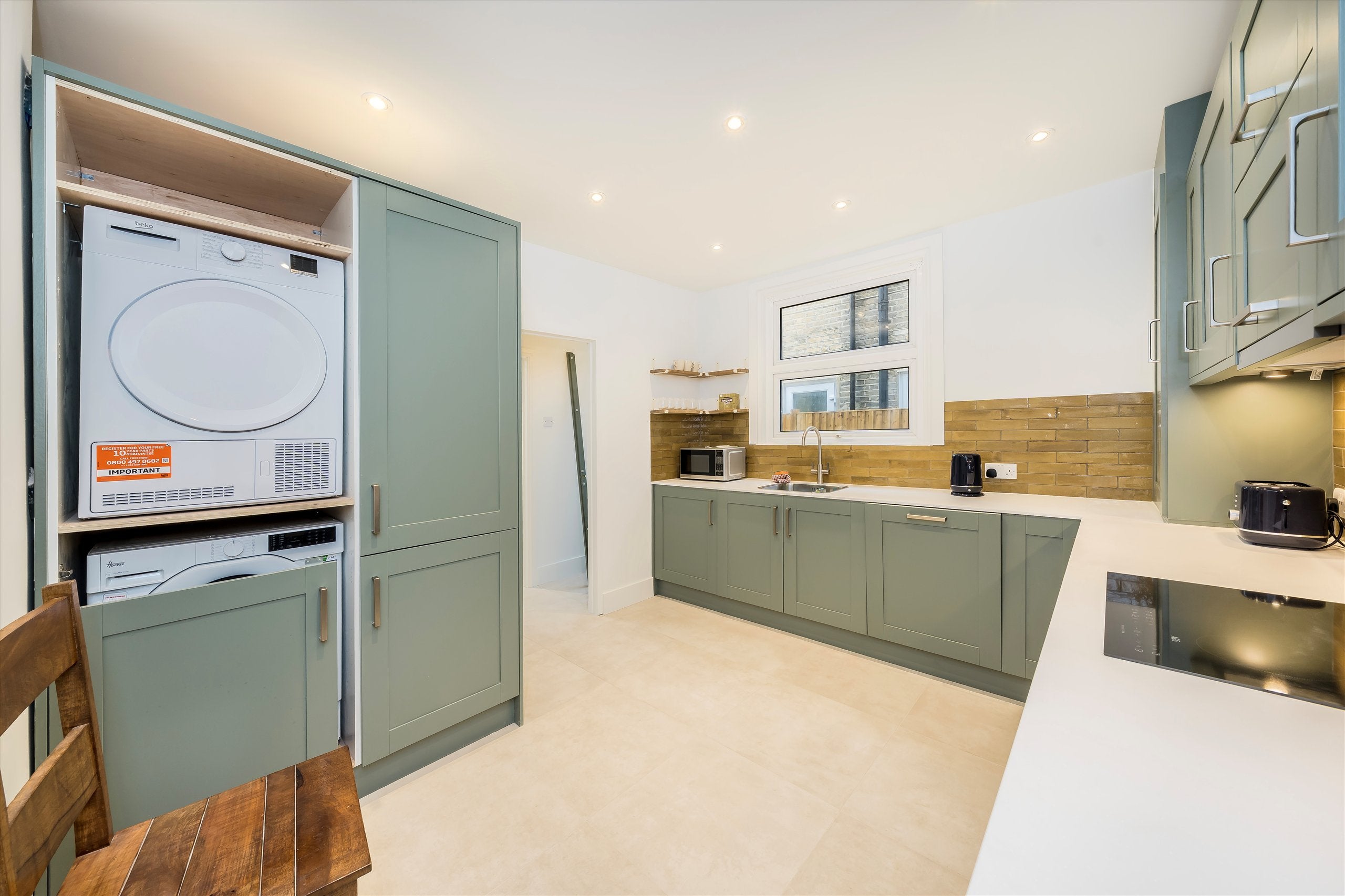 Flat Loubet Street in Greater London