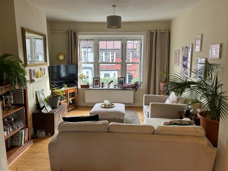 Room Fryday Grove Mews in Greater London