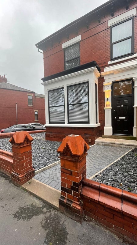 Room Balderstone Road in Preston