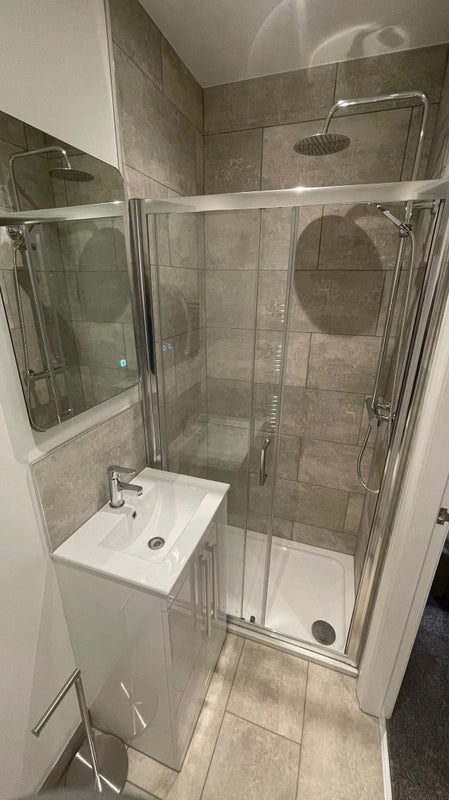Room Balderstone Road in Preston
