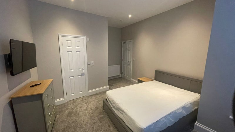 Room Balderstone Road in Preston