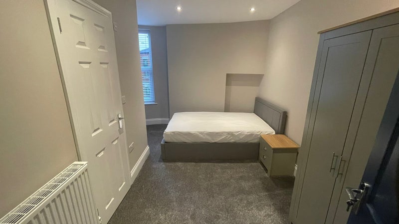 Room Balderstone Road in Preston