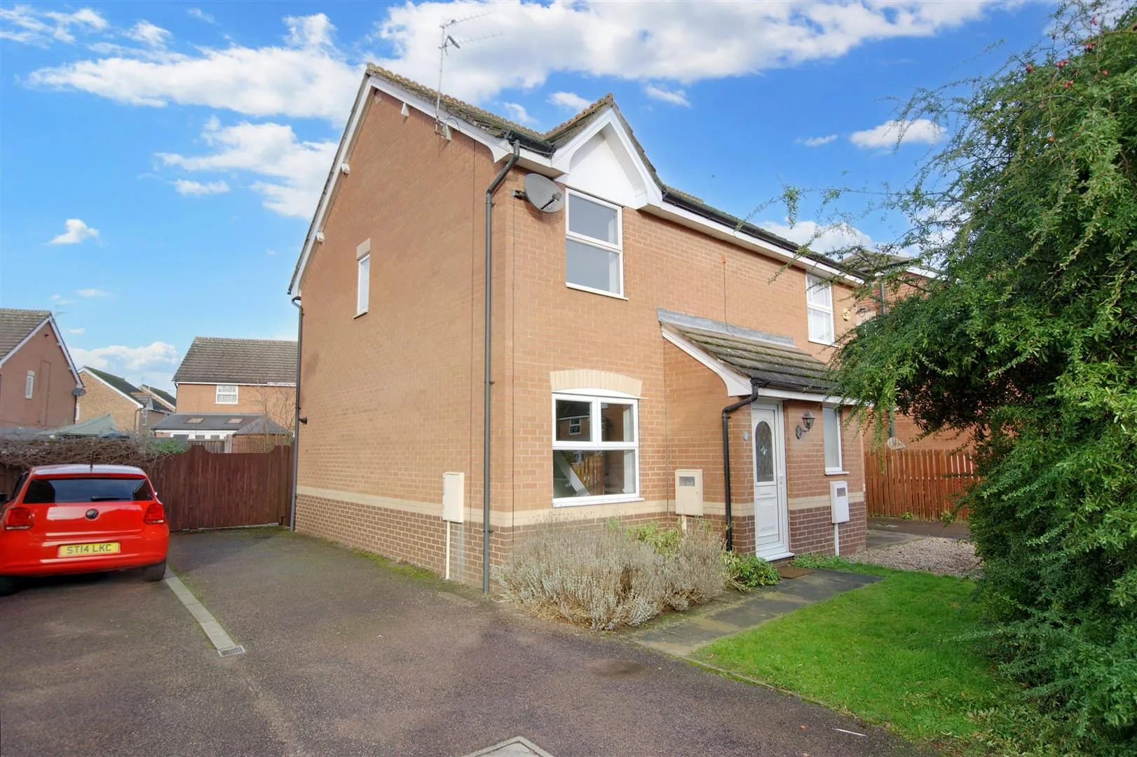House Lonsdale Drive in Nottingham