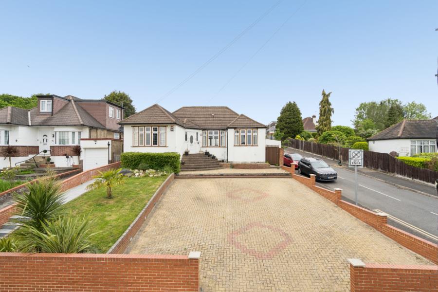 House Stanley Road in Greater London
