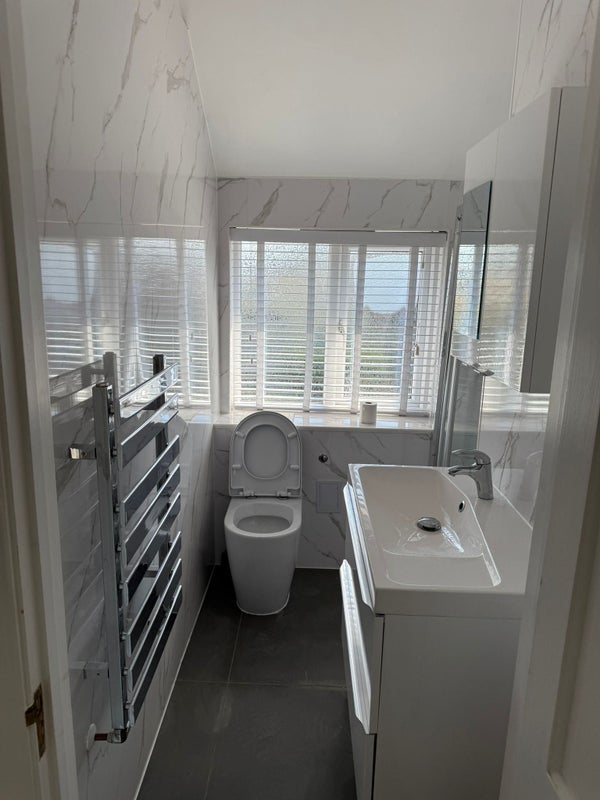 Room Edgeworth Road in Greater London