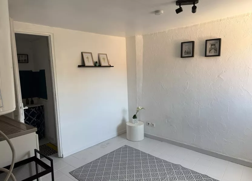 Flat Rue Fernand Pelloutier in Alès