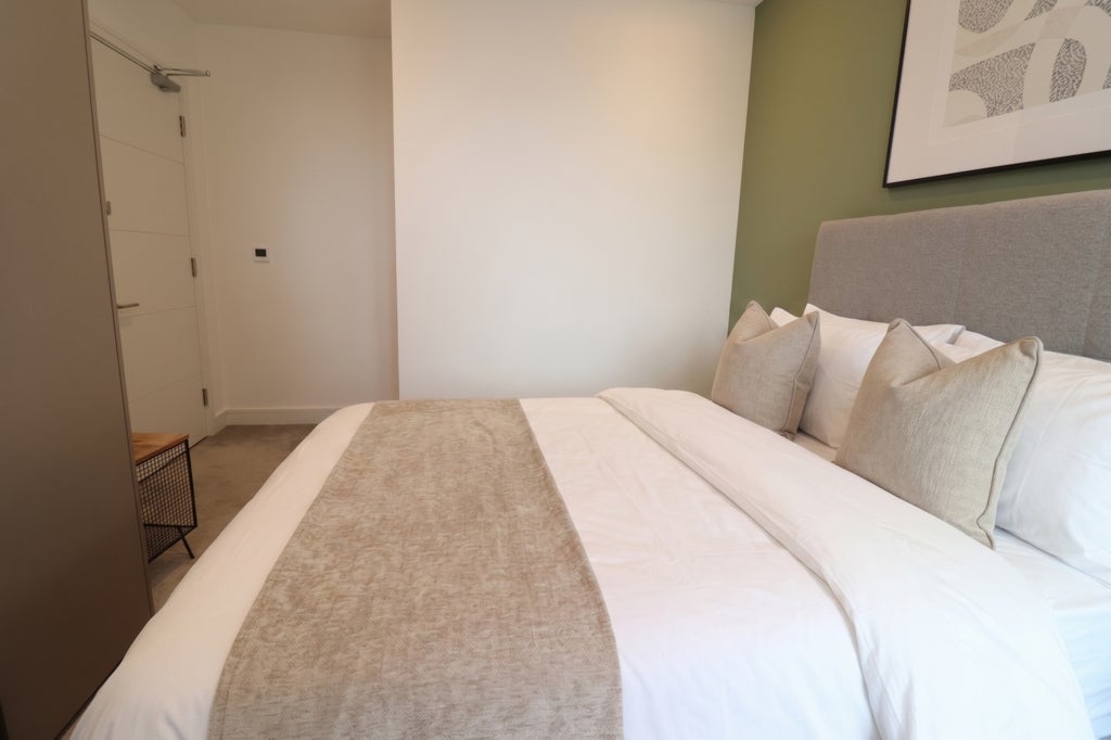 Room Globe Road in Greater London
