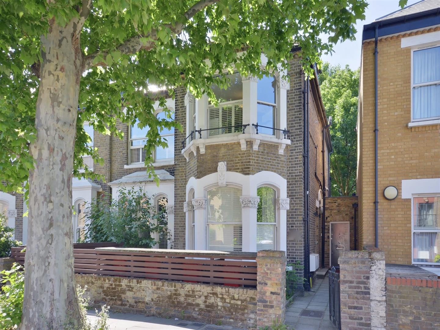 Flat London Road in St. Mildreds
