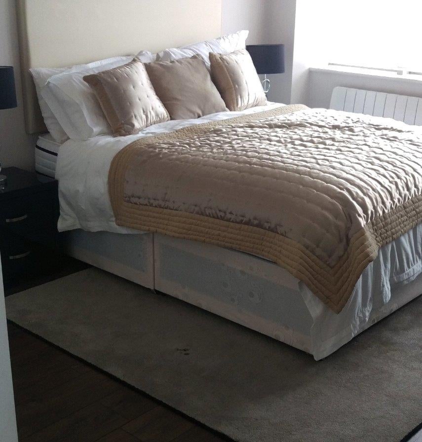 Flat Millharbour in Greater London