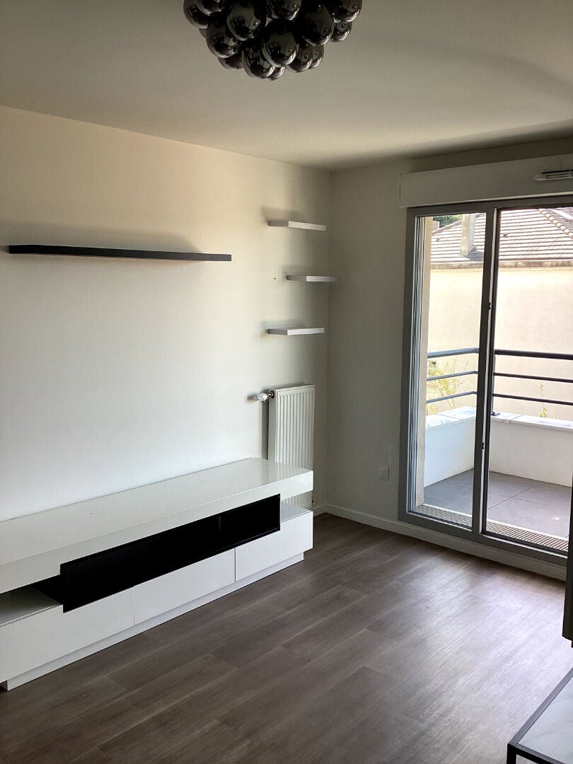 Flat Rue des Guillaumes in Noisy-le-Sec
