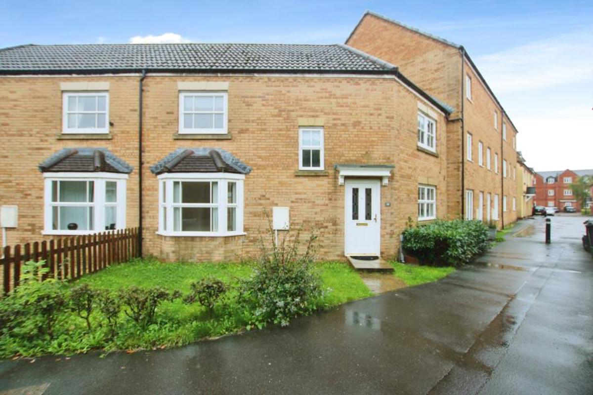 House Shepherds Walk in Bradley Stoke