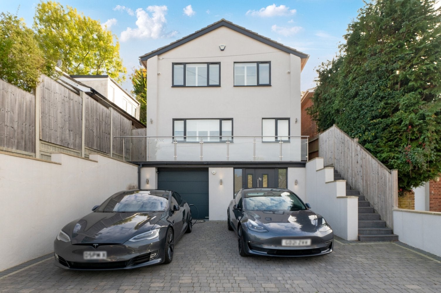House Sutherland Avenue in Greater London