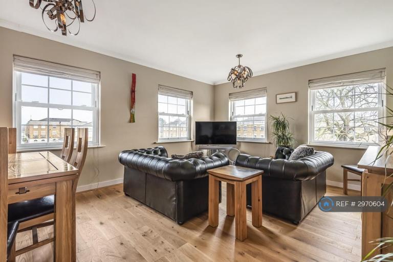Flat Marigold Way in Maidstone