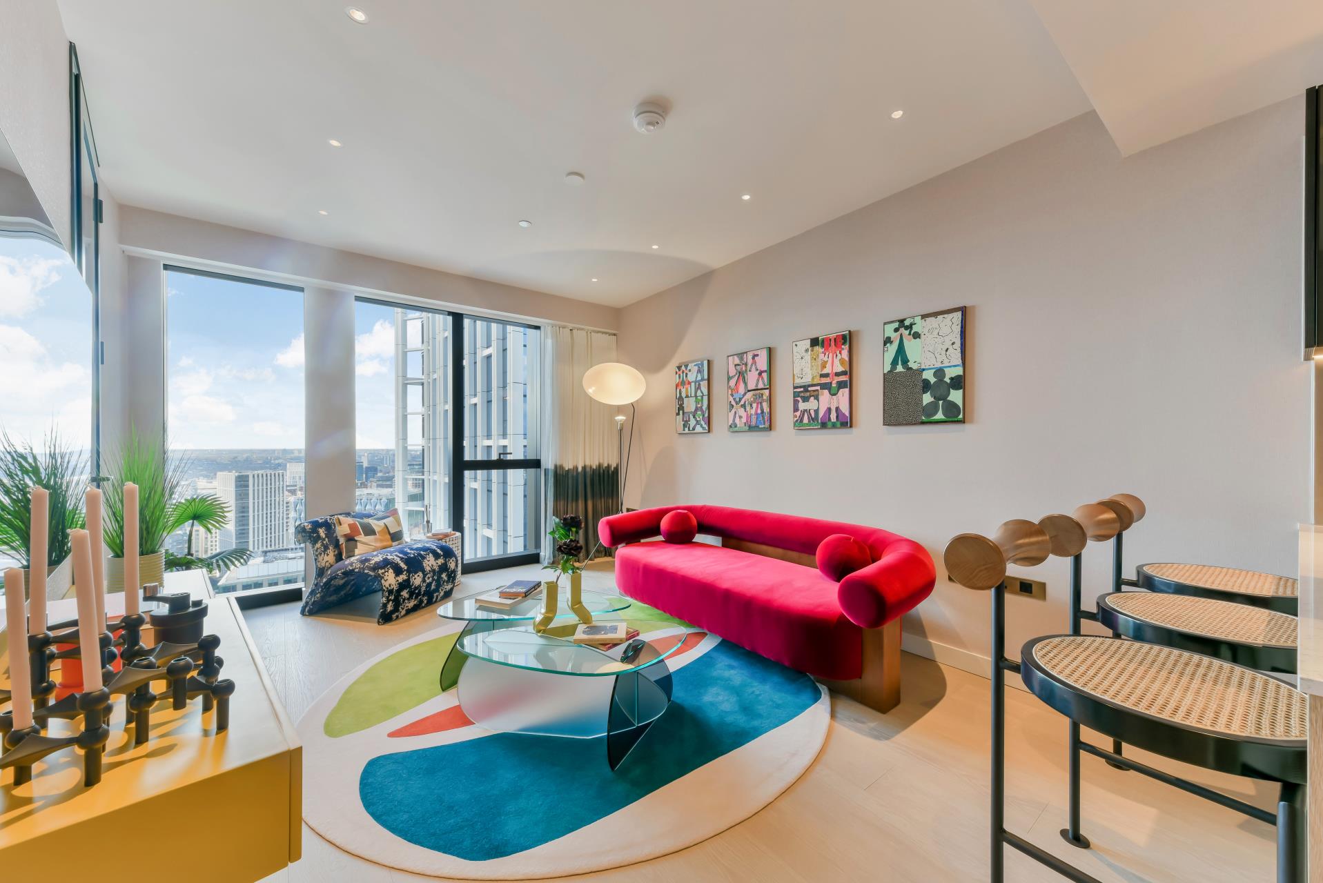 Flat Nine Elms Lane in Greater London