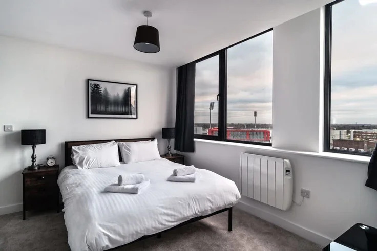 Flat Talbot Road in Trafford