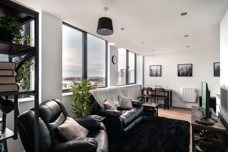 Flat Talbot Road in Trafford