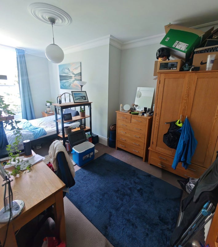 Room Sharrow View in Sheffield