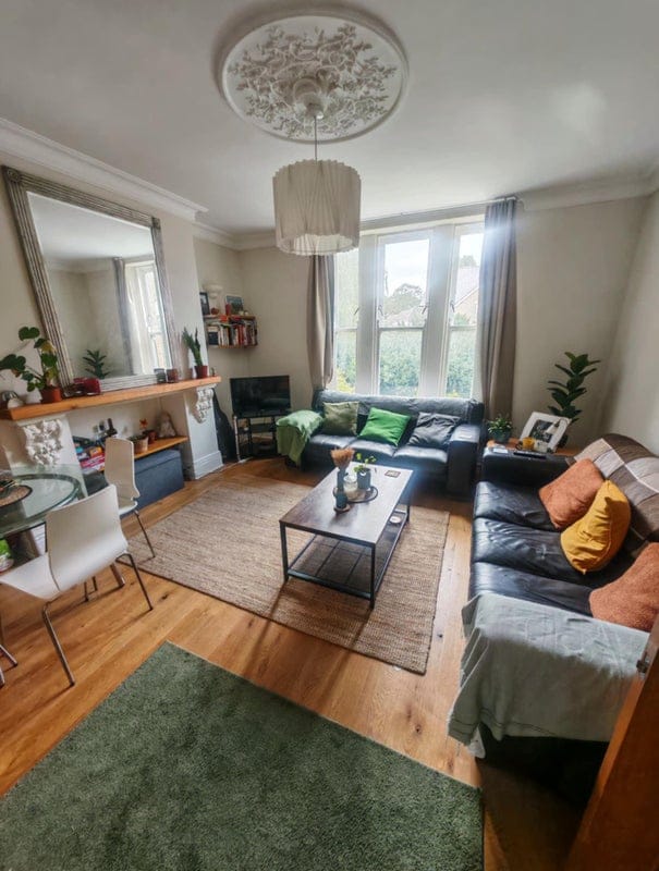 Room Sharrow View in Sheffield
