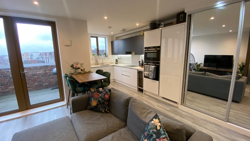 Flat Streatham Road in Greater London