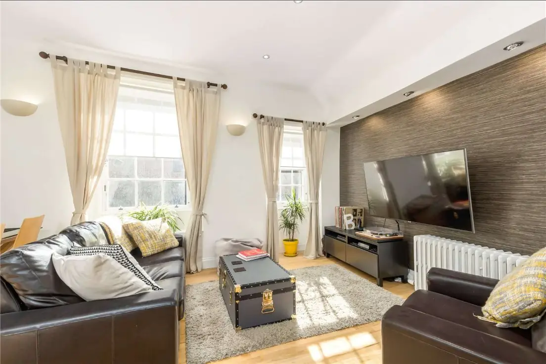 Flat Canning Street Lane in City of Edinburgh