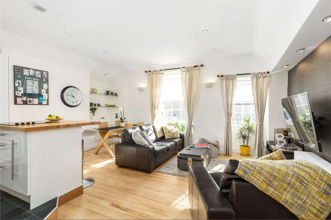 Flat Canning Street Lane in City of Edinburgh