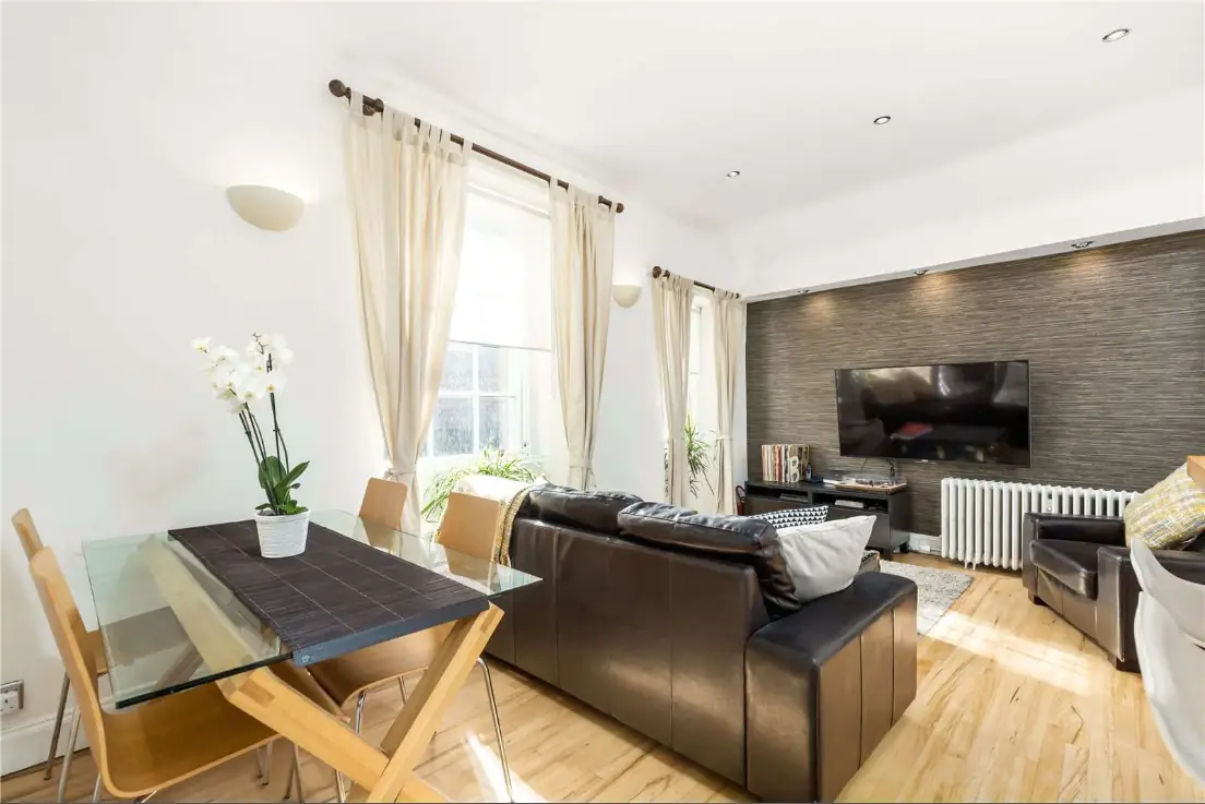 Flat Canning Street Lane in City of Edinburgh