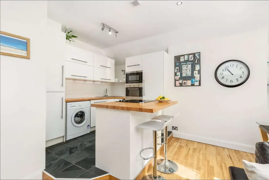 Flat Canning Street Lane in City of Edinburgh
