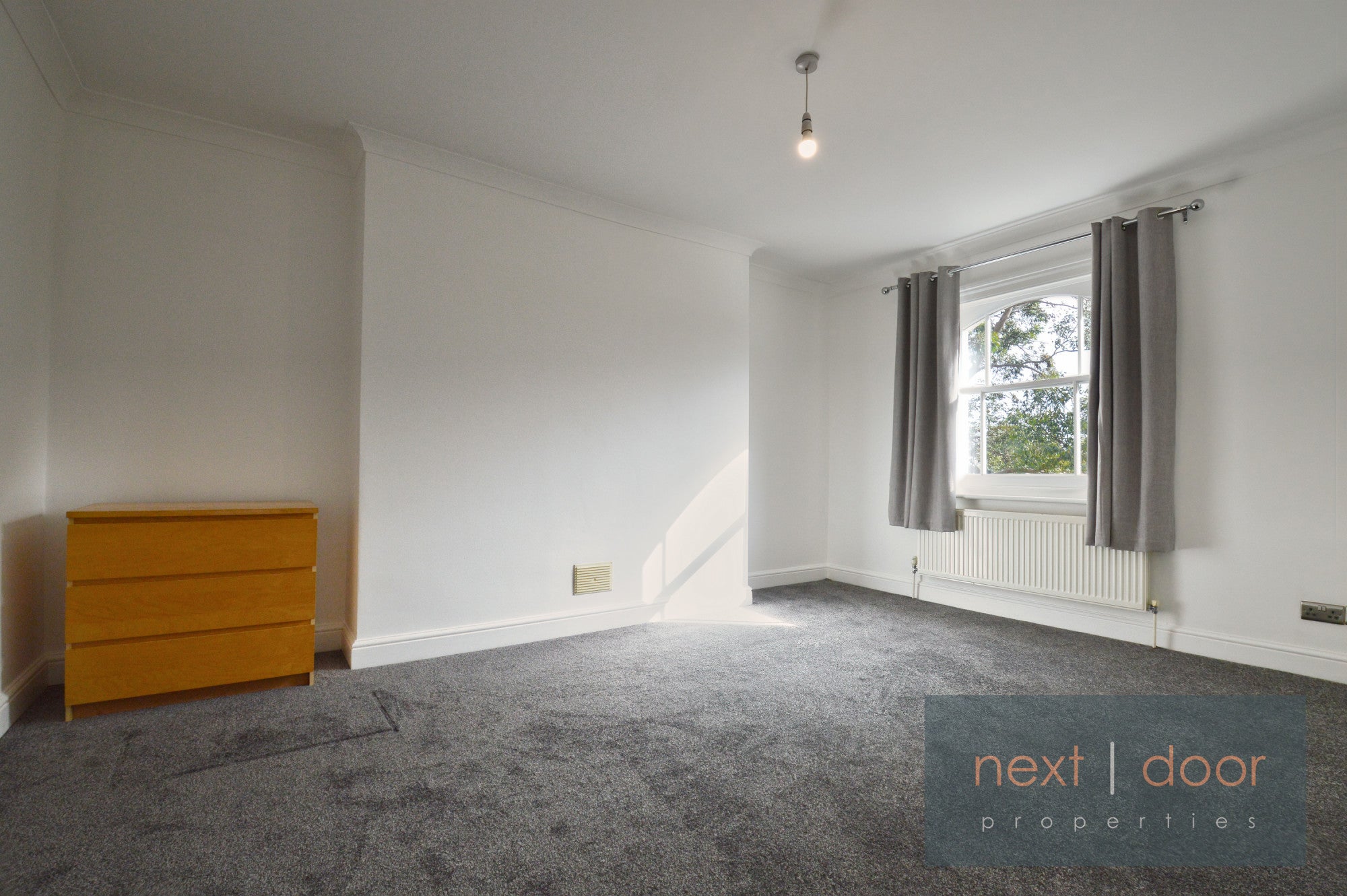 Flat Wickham Road in London