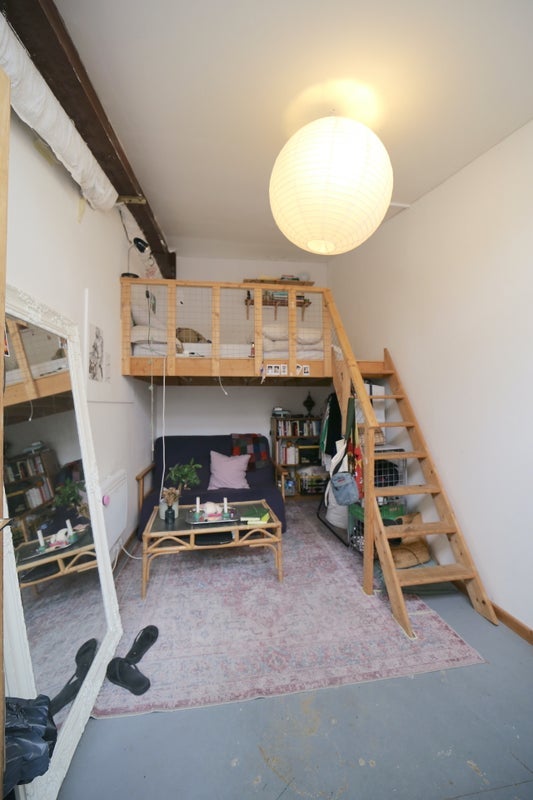 Room Eade Road in Greater London