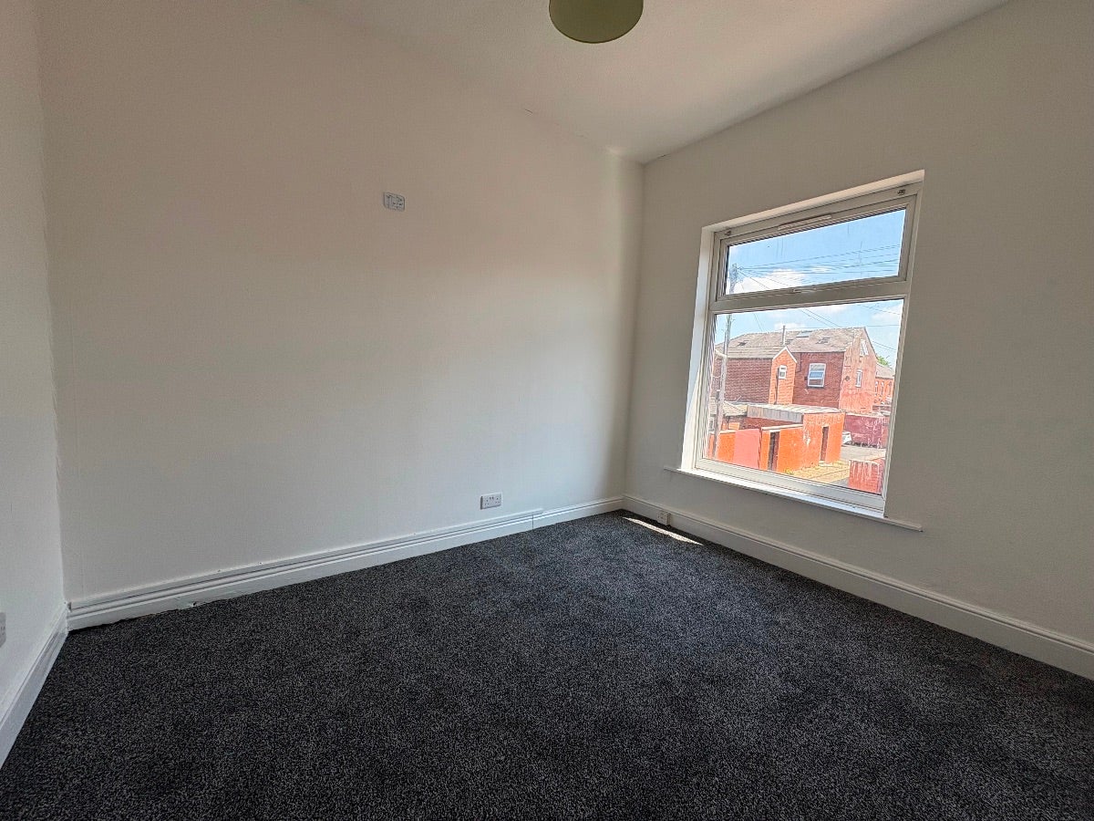 House Edward Street in Farnworth