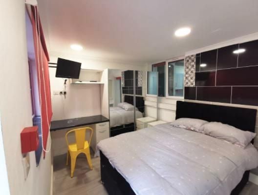 Flat Tresham Crescent in City of Westminster