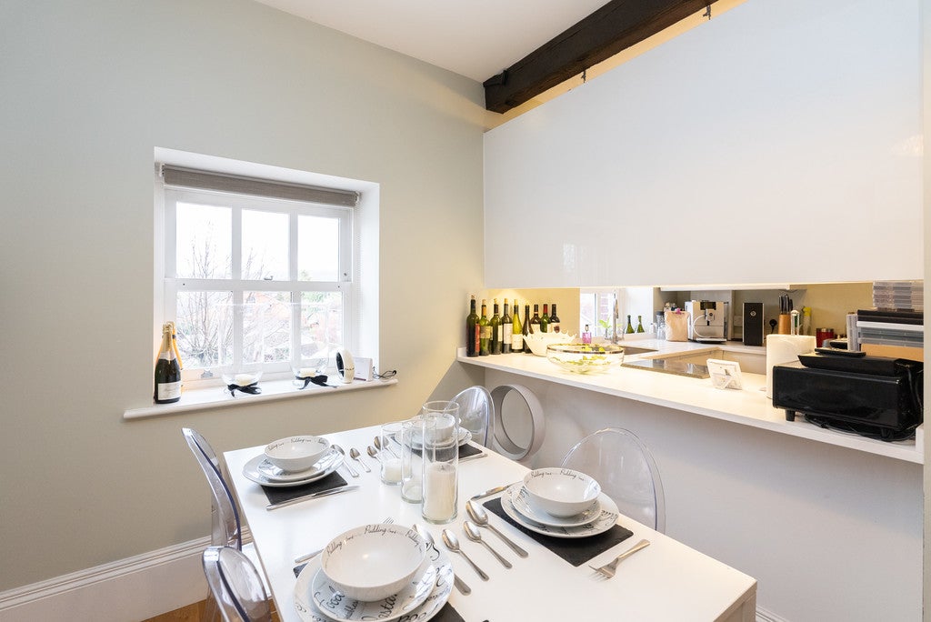 Flat Parsonage Square in Mole Valley