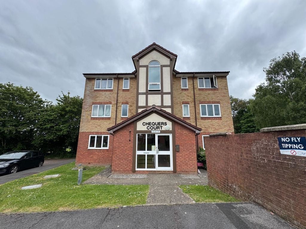 Flat Palmers Leaze in Bristol